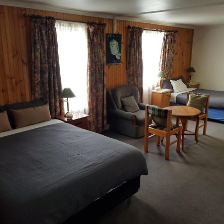 Clunes Motel Kültér fotó