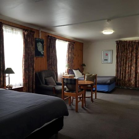 Clunes Motel Kültér fotó