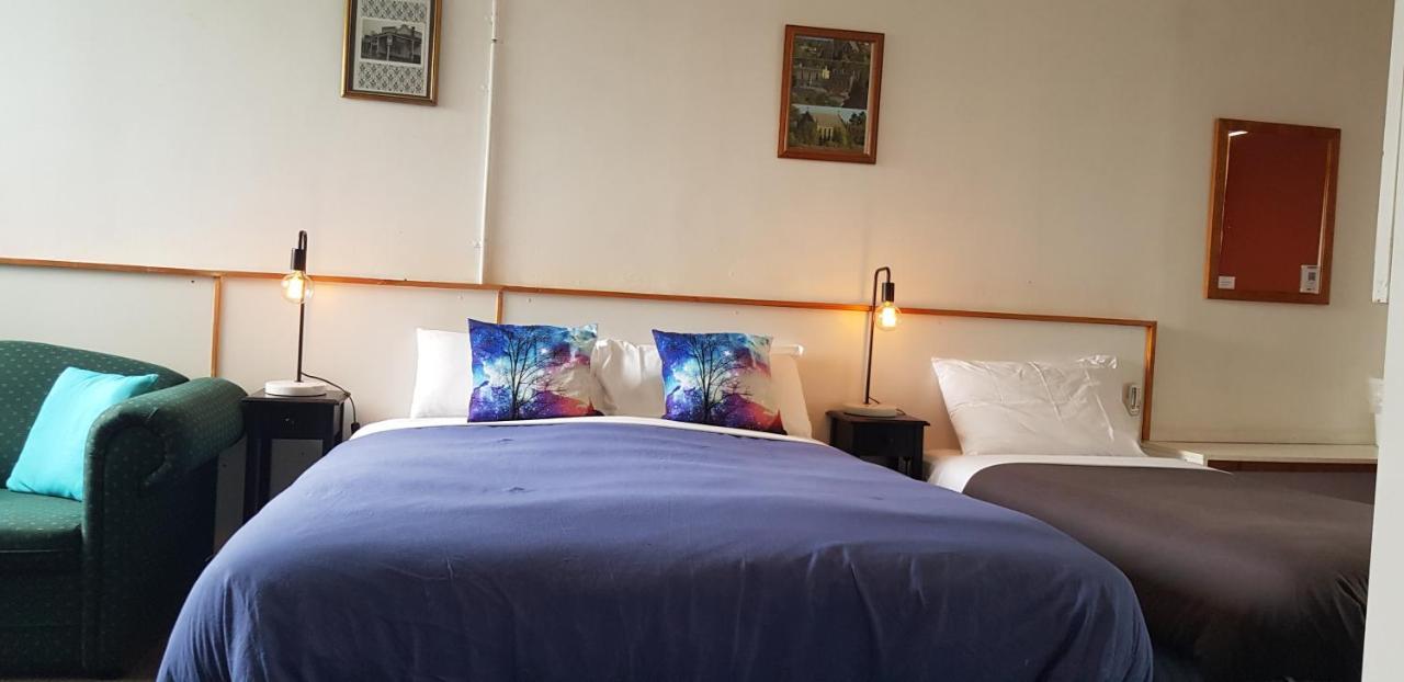 Clunes Motel Kültér fotó