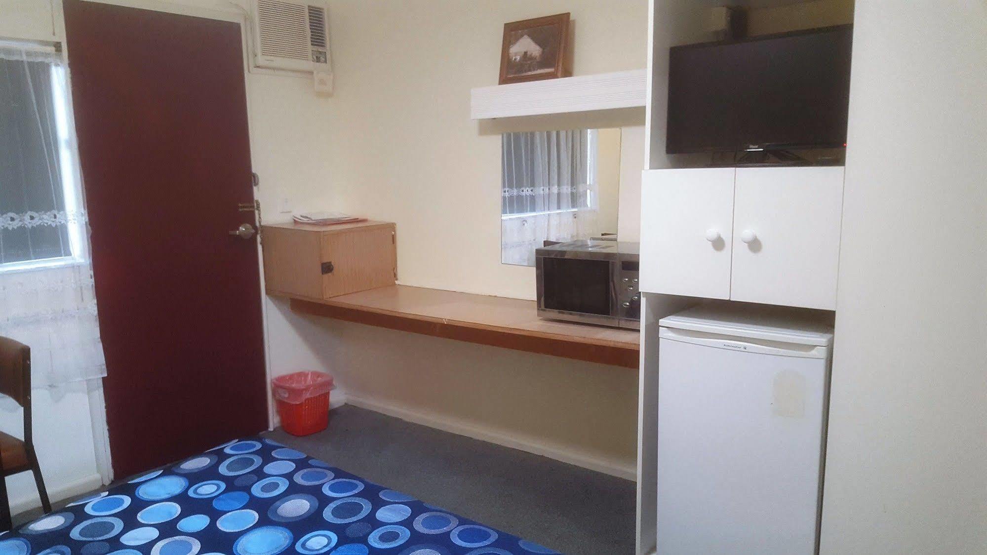 Clunes Motel Kültér fotó